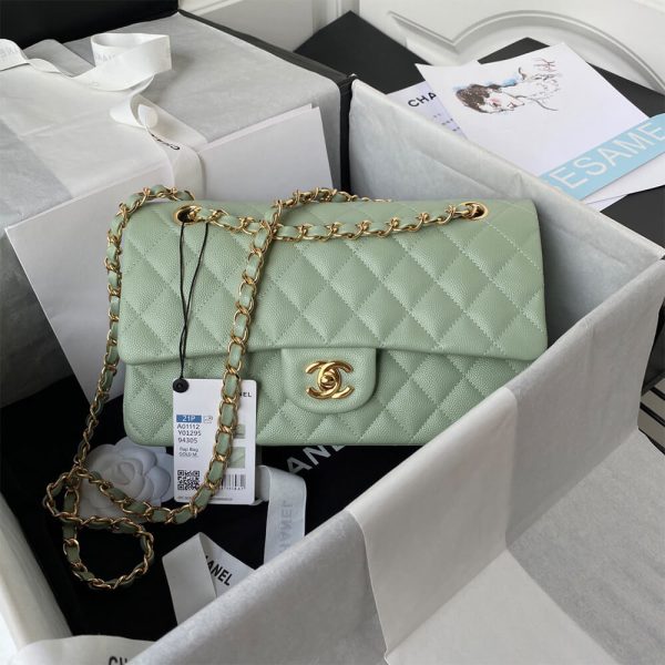 Ch*el classic flap medium gold hardware