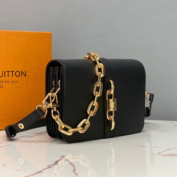 l**is V*t*n rendez-vous bag