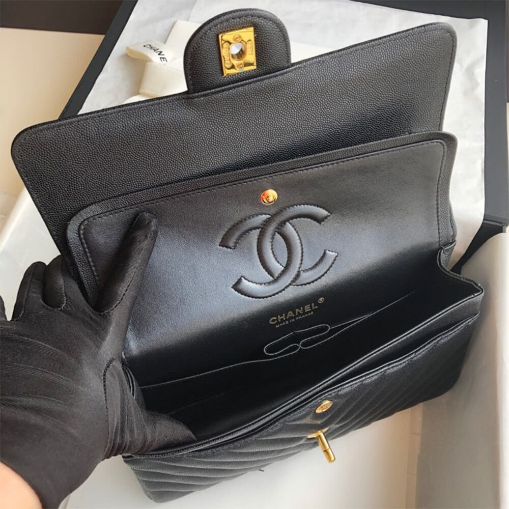 Ch*el classic chevron medium flap